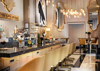 Staypineapple, An Elegant Hotel, Union Square hotel thumbnail 3
