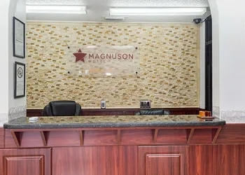 Magnuson Hotel Bradenton hotel thumbnail 2