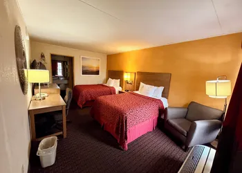 Days Inn by Wyndham Seymour hotel thumbnail 5