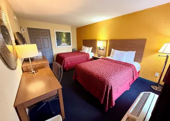 Days Inn by Wyndham Seymour hotel thumbnail 7