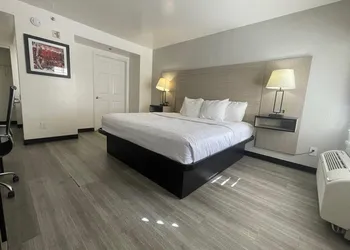 Baymont Inn & Suites by Wyndham Tempe University/Phoenix hotel thumbnail 2