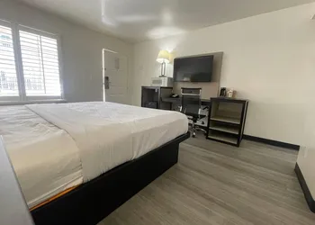 Baymont Inn & Suites by Wyndham Tempe University/Phoenix hotel thumbnail 3