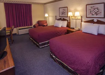 Ramada by Wyndham Angola/Fremont Area hotel thumbnail 5