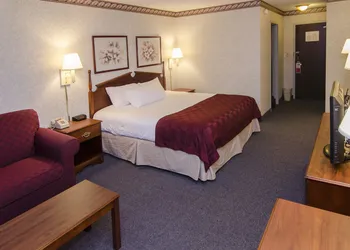 Ramada by Wyndham Angola/Fremont Area hotel thumbnail 7