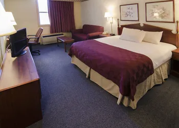 Ramada by Wyndham Angola/Fremont Area hotel thumbnail 8