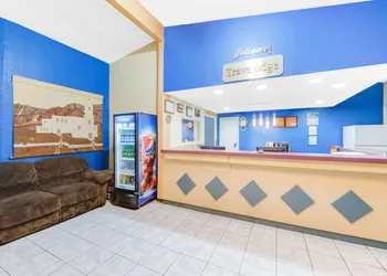 Travelodge by Wyndham Ruidoso hotel thumbnail 2