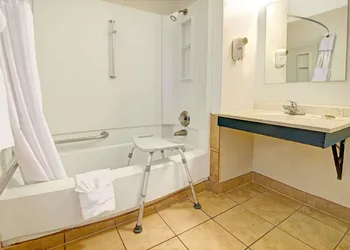 Super 8 by Wyndham Las Cruces University Area hotel thumbnail 7