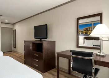 Baymont by Wyndham Monterey Park hotel thumbnail 7