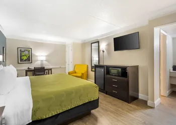 Quality Inn & Suites North Charleston - Ashley Phosphate hotel thumbnail 6