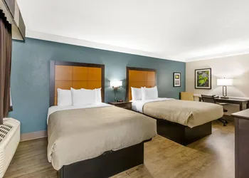Quality Inn & Suites North Charleston - Ashley Phosphate hotel thumbnail 8