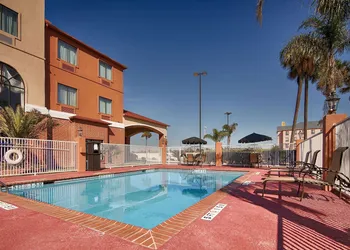 Best Western Orange Inn & Suites hotel thumbnail 6