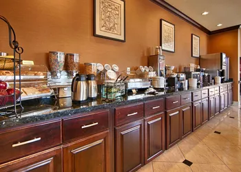 Best Western Orange Inn & Suites hotel thumbnail 8