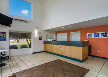 Motel 6 Pensacola, FL - NAS hotel thumbnail 4