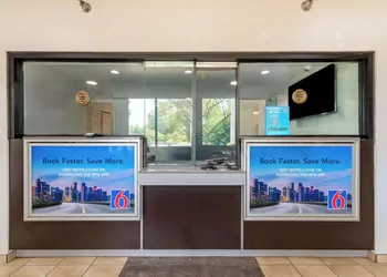 Motel 6 Rolling Meadows, IL - Chicago Northwest hotel thumbnail 2