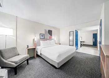 Spark by Hilton Orlando near Universal hotel thumbnail 5