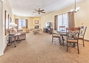 Branson Towers Hotel hotel thumbnail 8