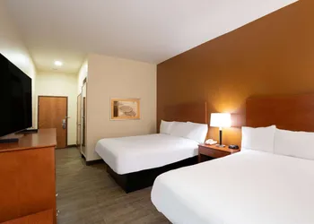Baymont by Wyndham Savannah I-95 hotel thumbnail 3