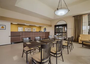 Best Western Norwalk Inn hotel thumbnail 2