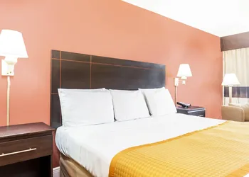 Days Inn by Wyndham Fort Lauderdale-Oakland Park Airport N hotel thumbnail 7