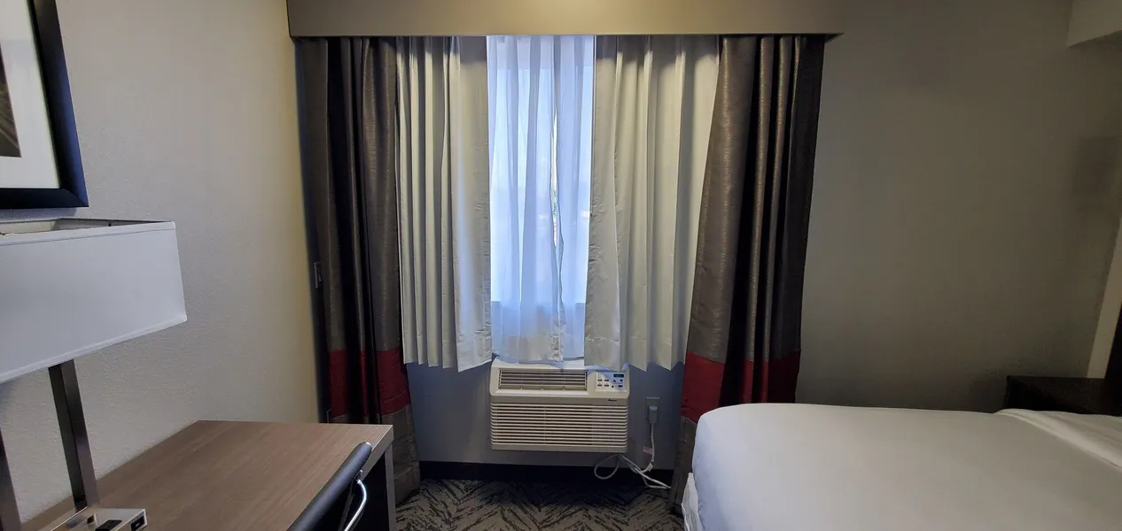 Comfort Inn & Suites Pacific - Auburn hotel detail image 6