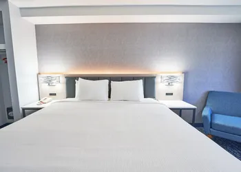 All Seasons Inn and Suites hotel thumbnail 5