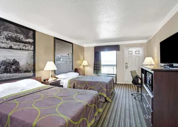 Super 8 by Wyndham Knoxville East hotel thumbnail 3