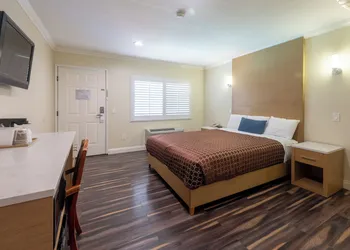 Hollywood City Inn hotel thumbnail 7