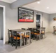 Super 8 by Wyndham Arlington Near AT&T Stadium hotel detail image 3