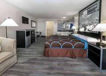 Super 8 by Wyndham Arlington Near AT&T Stadium hotel thumbnail 8