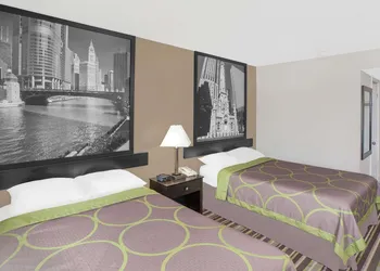 Super 8 by Wyndham Morton Grove/Chicago hotel thumbnail 2