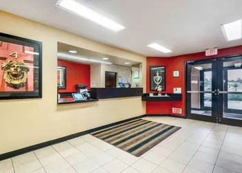 Extended Stay America Select Suites Tampa N USF Attractions hotel thumbnail 3