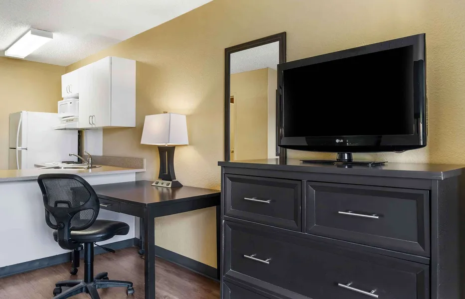 Extended Stay America Select Suites Tampa N USF Attractions hotel detail image 6