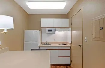 Extended Stay America San Diego - Sorrento Mesa hotel thumbnail 8