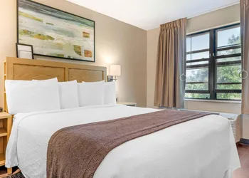 Extended Stay America Suites Carlsbad Village by the Sea hotel thumbnail 7