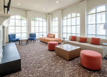 Hilton Garden Inn Fontana hotel thumbnail 2