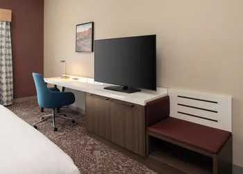 Hilton Garden Inn Fontana hotel thumbnail 7