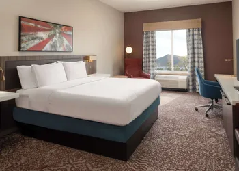Hilton Garden Inn Fontana hotel thumbnail 8