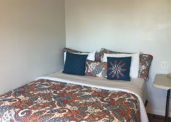 Berkeley Inn hotel thumbnail 2