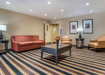 Suburban Studios Montgomery East I-85 hotel thumbnail 4