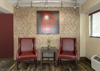 Red Roof Inn Chicago - Lansing hotel thumbnail 3