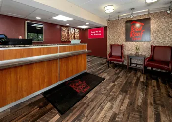 Red Roof Inn Chicago - Lansing hotel thumbnail 5