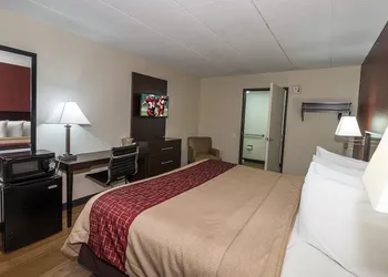 Red Roof Inn Columbus East - Reynoldsburg hotel thumbnail 7