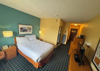 Rodeway Inn hotel thumbnail 5