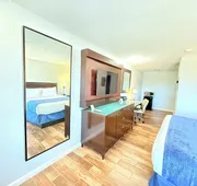 Lantern Inn & Suites hotel detail image 7
