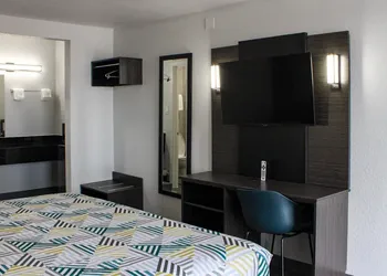 Motel 6 Round Rock, TX hotel thumbnail 6