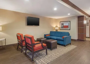 Comfort Suites McKinney - Allen hotel thumbnail 2