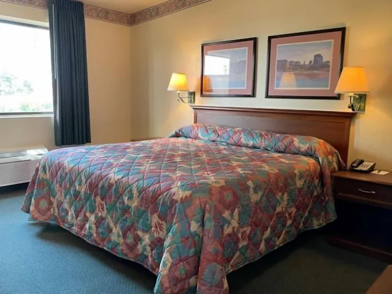 Voyager Resort Inn hotel detail image 6