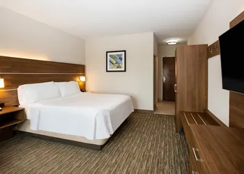 Holiday Inn Express Hotel & Suites Fairburn by IHG hotel thumbnail 3