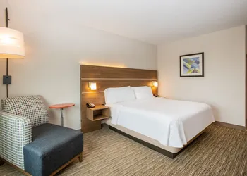 Holiday Inn Express Hotel & Suites Fairburn by IHG hotel thumbnail 7