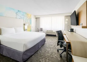 Courtyard by Marriott Lake Buena Vista at Vista Centre hotel thumbnail 6
